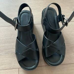 Black platform sandals, Pull & Bear -